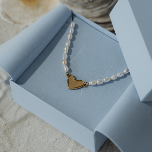 Engravable Heart Pearl Armkette Gold