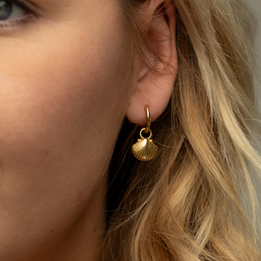Scallop Earring Gold