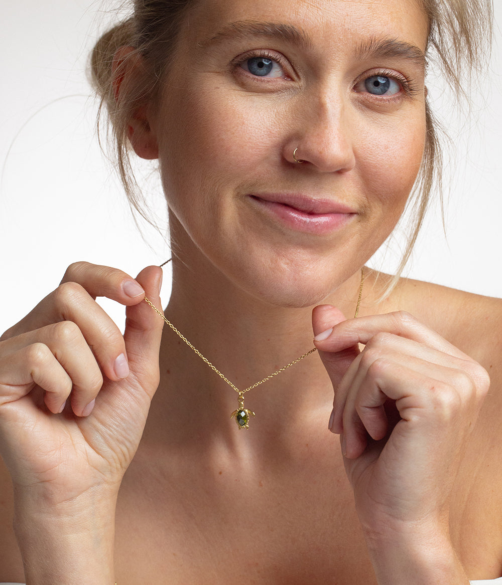 Turtle Mono Collier Or