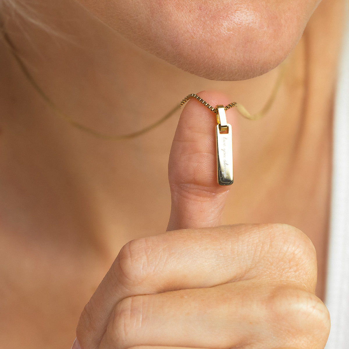 Bar Necklace Gold