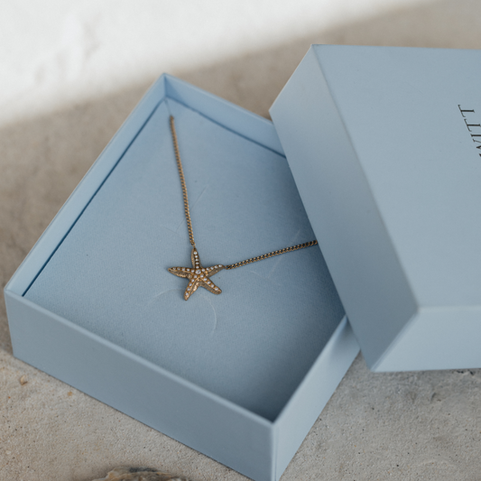 Sea Star Necklace Gold