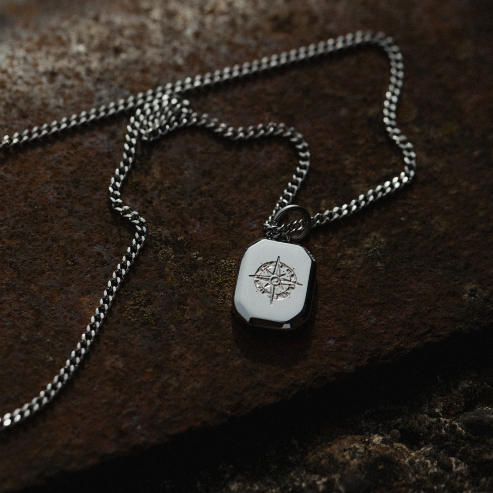 Men's Octagonal Halskette Windrose Silber