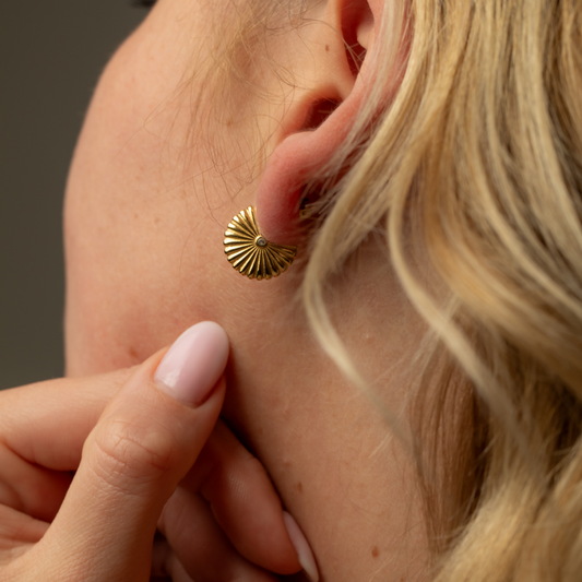 Scallop Earring Gold