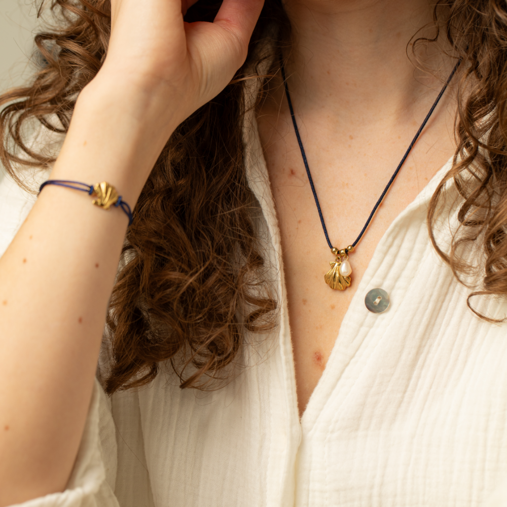 Scallop Blue Nylon Halskette Gold