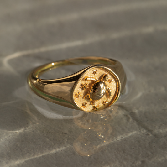 Turtle Signet Ring Gold