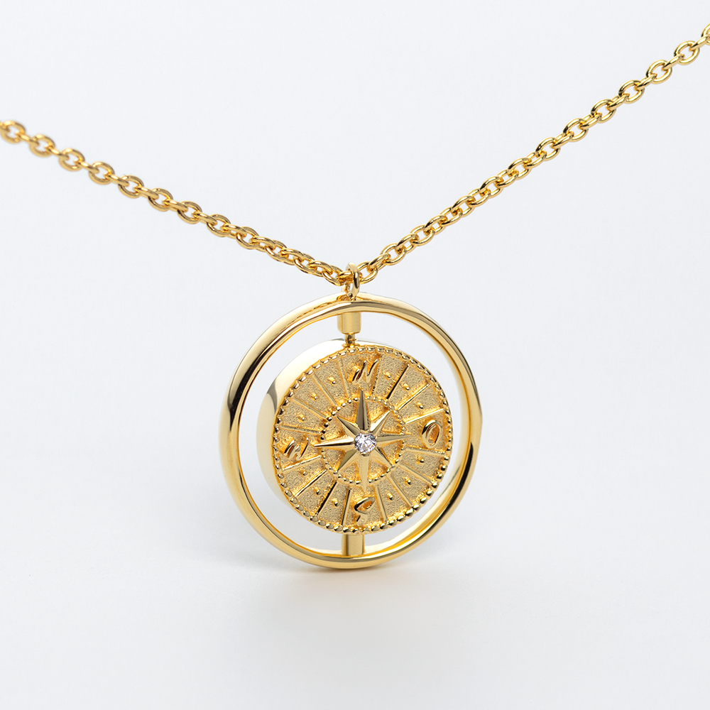 Windrose Twister Halskette Gold