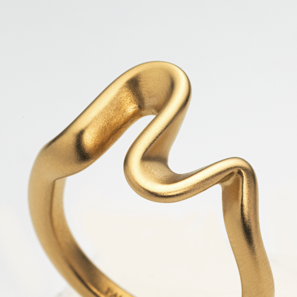 Waves Curve Ring Gold
