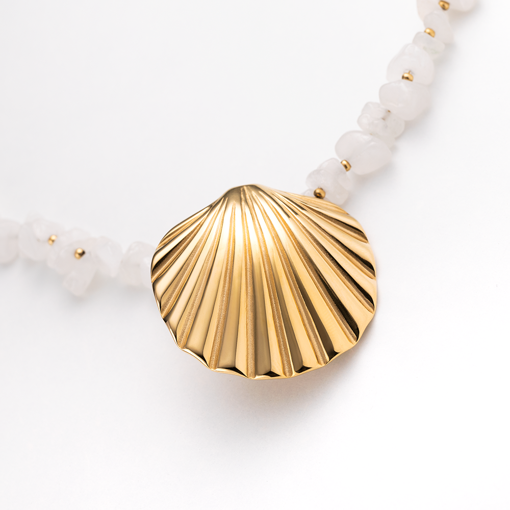 Scallop Big Necklace Gold