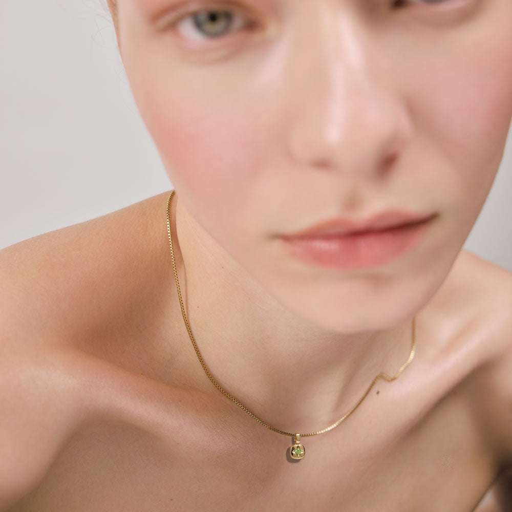 Set Birthstone Charm August und Halskette Gold