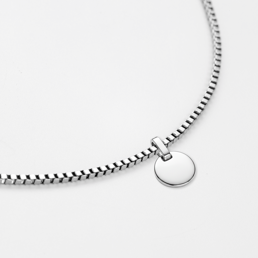 Set Engravable Round Pendant and Necklace Silver