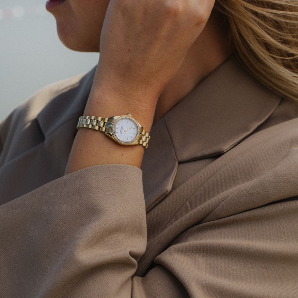 Petit Soleil Round Uhr Gold Weiß Crystal