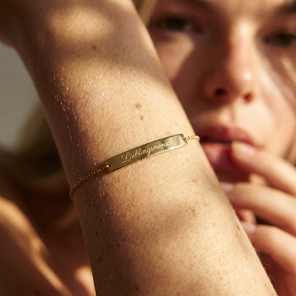 Slim Bar Bracelet Gold