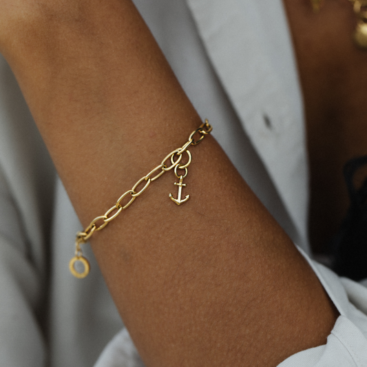 Anchor Charm Gold