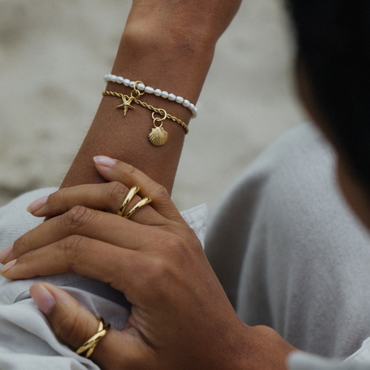 Pearl bracelet gold