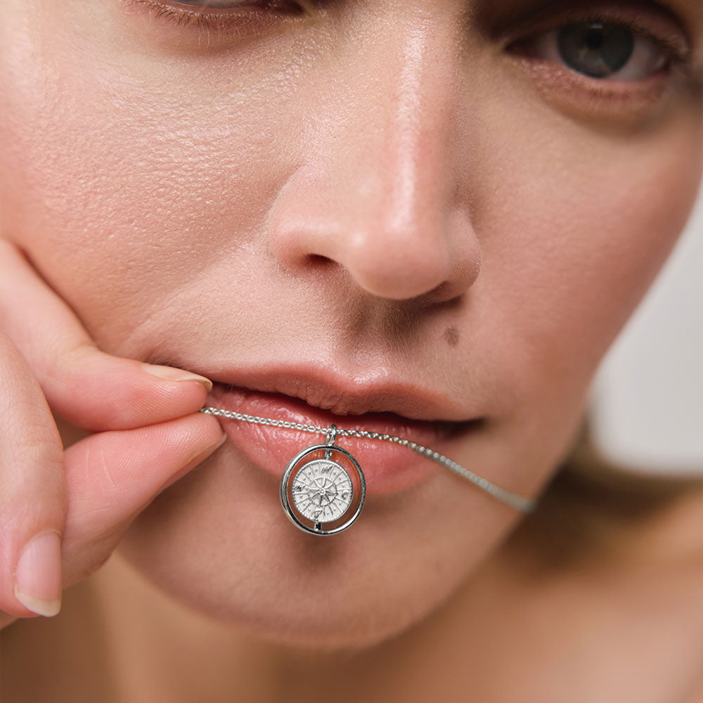 Windrose Twister Halskette Silber