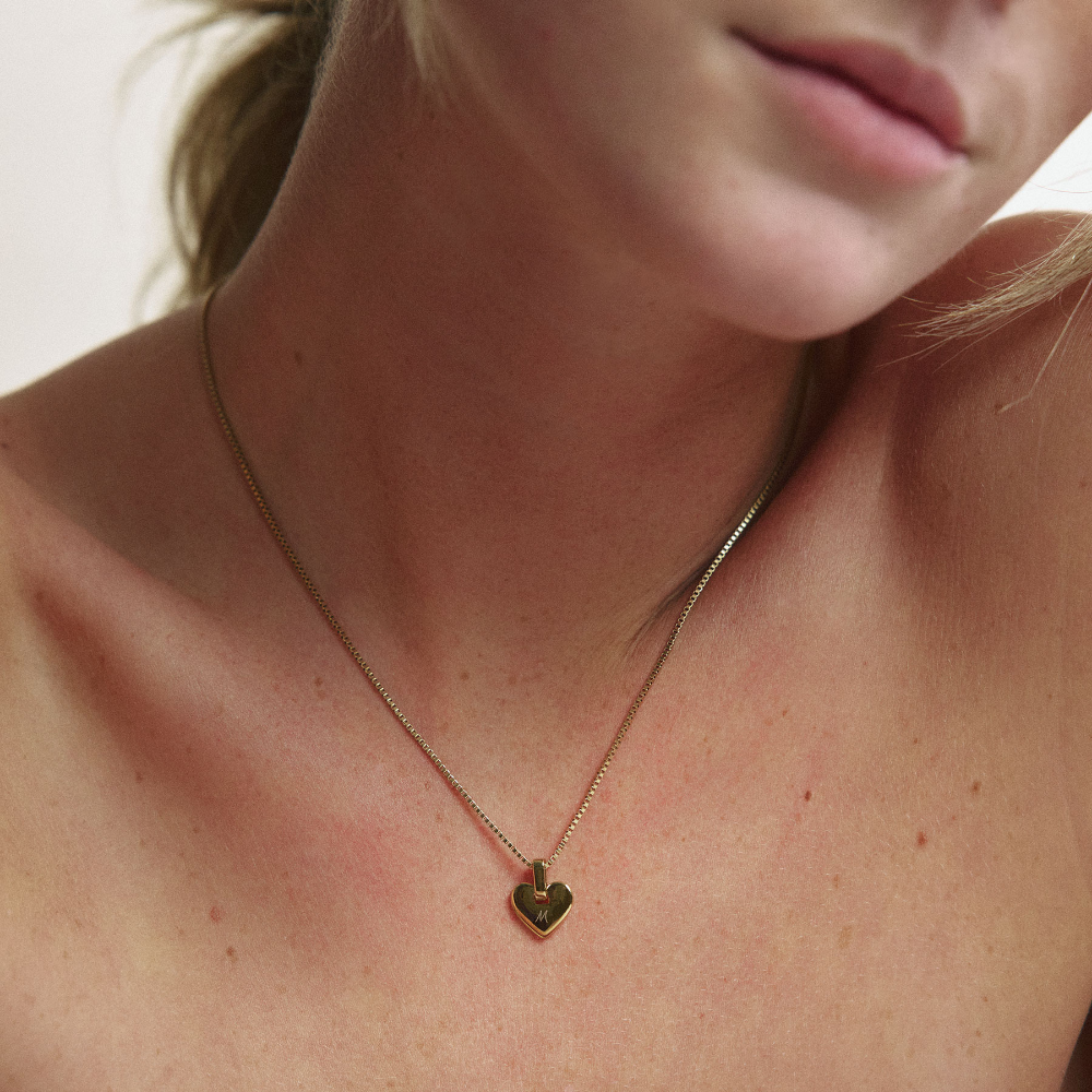 Engravable Heart Pendant Gold