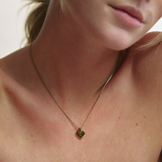 Set Engravable Heart Pendant und Halskette Gold