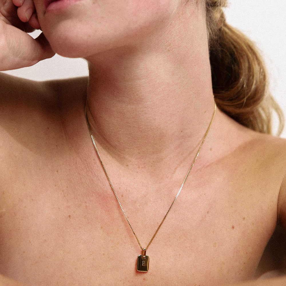 Engravable Plate Pendant Gold