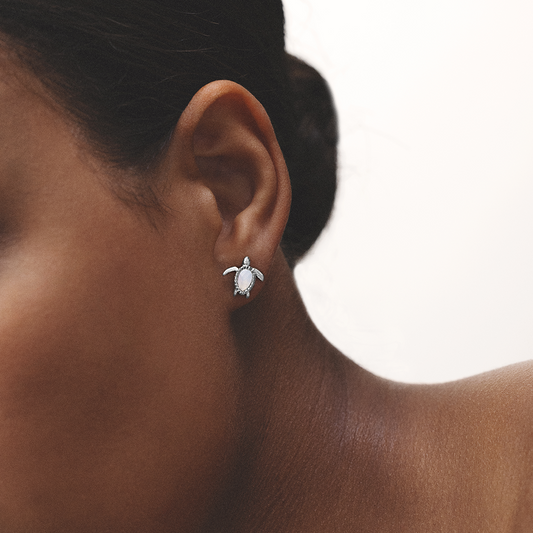 Turtle Earring White Breeze Silver