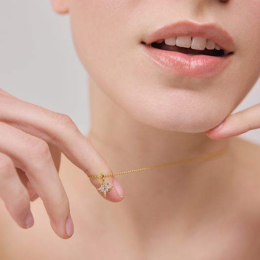 Windrose Mono Necklace Gold