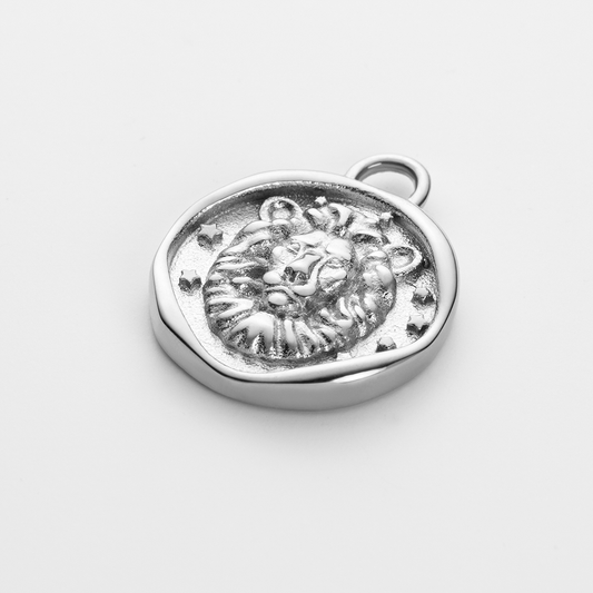 Leo charm silver