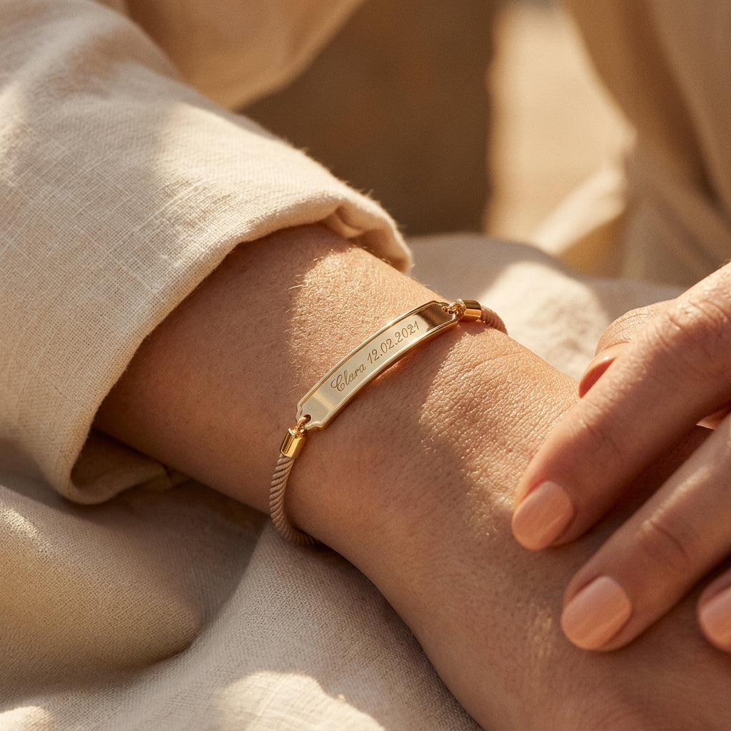 Vitamin Sea Engraved Bracelet Gold Sand