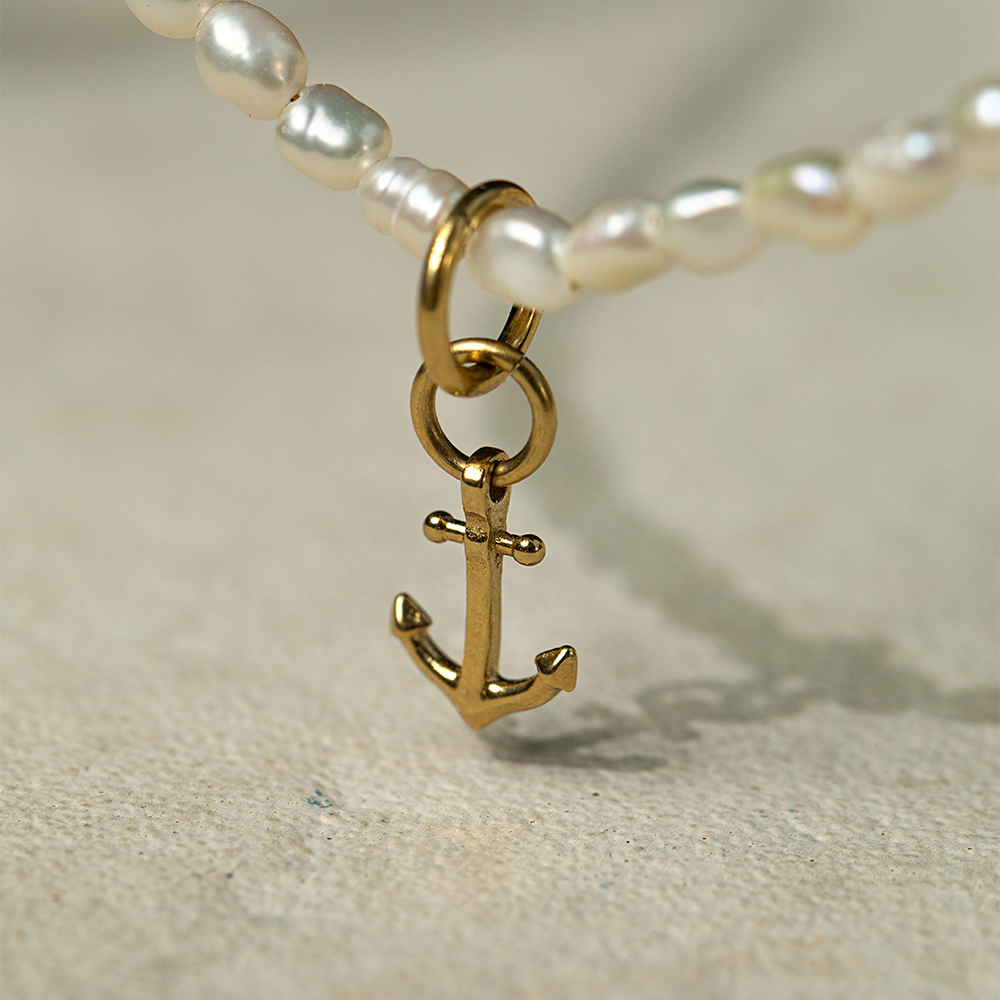 Buy Melorra 18k Gold Whimsical Anchor Pendant for Women Online At Best  Price @ Tata CLiQ