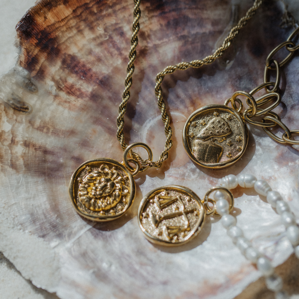 Set Virgo Charm und Halskette Gold